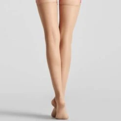 Bas Nylon Soyeux 20 Deniers Maison Close Les Coquetteries
