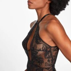 Body Twist And Love En Dentelle Aubade Boite à Désir -Vêtements Soldes body aubade boite a desir noir 2