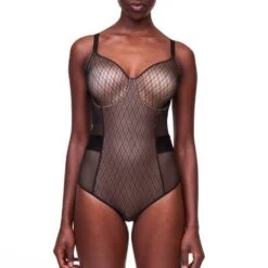 Body Chantelle Smooth Lines -Vêtements Soldes body chantelle smooth lines beige noir 4