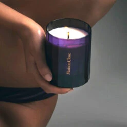 Bougie D'ambiance Armées Des Sens Maison Close Les Romantiques 10 Bougie D'ambiance Armées Des Sens Maison Close Les Romantiques -Vêtements Soldes bougie de massage maison close les romantiques violet 24