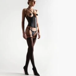 Corset Seins Nus Porte-jarretelles Maison Close Chambre Noire 14 Corset Seins Nus Porte-jarretelles Maison Close Chambre Noire -Vêtements Soldes corset maison close chambre noire noir 6
