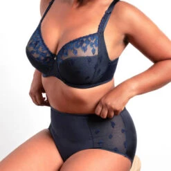 Culotte Haute Chantelle Bold Curve -Vêtements Soldes culotte chantelle bold curve bleu marine 4