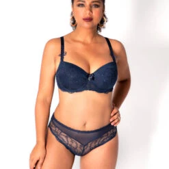 Culotte Haute En Dentelle Lise Charmel Soir De Venise -Vêtements Soldes culotte lise charmel soir de venise bleu marine 4
