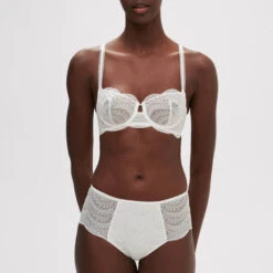 Simone Perele Culotte Haute En Dentelle Simone Pérèle Karma -Vêtements Soldes culotte simone perele karma naturel 4