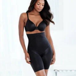 Panty Gainant Taille Haute Miraclesuit Cross Control -Vêtements Soldes panty miraclesuit cross control noir 4