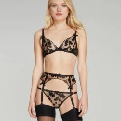 Porte-jarretelles Agent Provocateur Milena 11 Porte-jarretelles Agent Provocateur Milena -Vêtements Soldes porte jarretelles agent provocateur milena noir 5