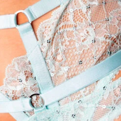 Porte-jarretelles En Dentelle Dita Von Teese Madame X 12 Porte-jarretelles En Dentelle Dita Von Teese Madame X -Vêtements Soldes porte jarretelles dita von teese madame x bleu dragee 4