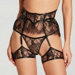 Serre-taille En Dentelle Agent Provocateur Alyss 10 Serre-taille En Dentelle Agent Provocateur Alyss -Vêtements Soldes serre taille agent provocateur alyss noir 2