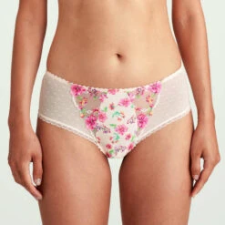 Shorty Marie Jo Chen