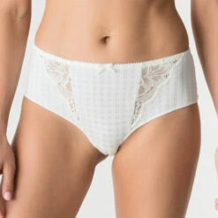 Shorty PrimaDonna Madison