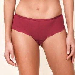 Shorty En Dentelle Triumph Mirage Spotlight