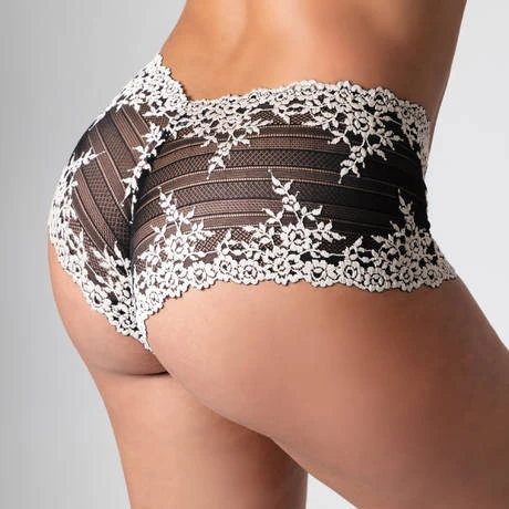 Shorty Wacoal Embrace Lace 1 Shorty Wacoal Embrace Lace