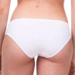 Slip Chantelle Midnight Flowers -Vêtements Soldes slip femme chantelle midnight flowers blanc 2