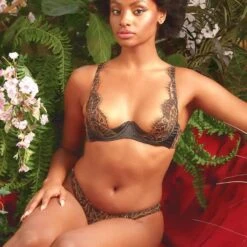 Slip Ouvert En Dentelle Coco De Mer Rivera -Vêtements Soldes slip femme coco de mer rivera noir or 5