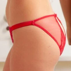 Slip Ouvert En Soie Et Dentelle Fleur Of England Adeline -Vêtements Soldes slip femme fleur of england adeline rouge 2