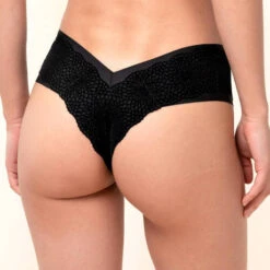 Slip Brésilien Triumph Velveteen Sensation -Vêtements Soldes slip femme triumph velveteen sensation noir 2