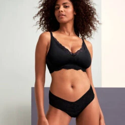 Slip Brésilien Triumph Velveteen Sensation -Vêtements Soldes slip femme triumph velveteen sensation noir 4