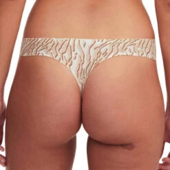 String Invisible Chantelle Soft Stretch 8 String Invisible Chantelle Soft Stretch -Vêtements Soldes string chantelle soft stretch sable 3