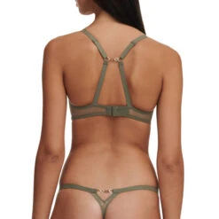 String En Dentelle Chantelle X Spark 10 String En Dentelle Chantelle X Spark -Vêtements Soldes string chantelle x spark kaki 4