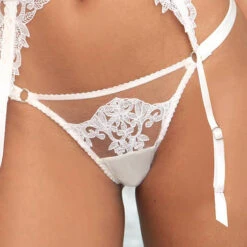 String Ficelle En Soie Fleur Of England Aria