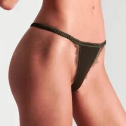 Mini String En Soie Maison Close Rendez-vous 10 Mini String En Soie Maison Close Rendez-vous -Vêtements Soldes string maison close rendez vous kaki 2