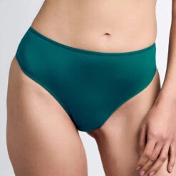 String Marlies Dekkers Dame De Paris