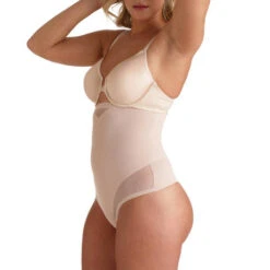 String Taille Haute Gainant Miraclesuit Sexy Sheer Shaping