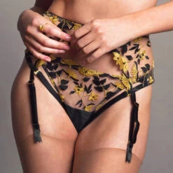 String Studio Pia Soraya